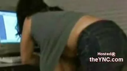 Slet na een date met oma sex films een man passeert een porno casting met een menigte van zwarten