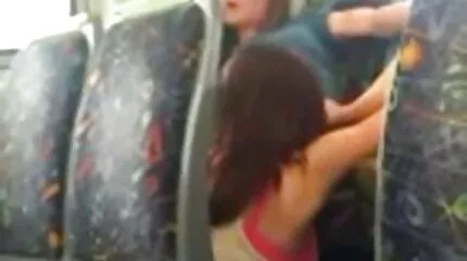 Bejaarde professor geneukt op de tafel door een jong graduate student gratis porno sex film