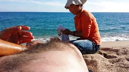 Dude plantte een grote lul in sex kijken gratis de kut van een blondine met een grote kont