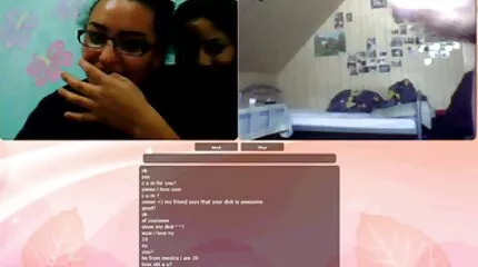 Heet Chloe Lamour lang sex film in kraag geneukt door jongens met Dubbele penetratie