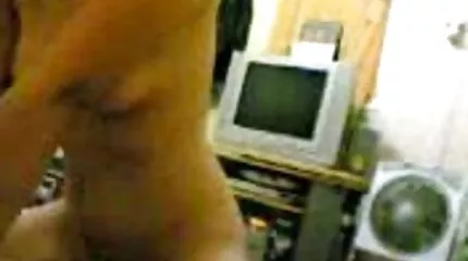 Secretaresse met siliconen tieten en kont gaf baas amateur sex filmpjes Anaal