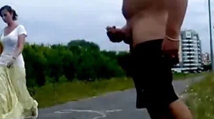 Hoer gratis seks film met een bodemloze kont geneukt in Geng-Beng