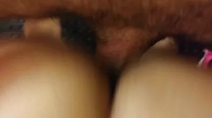 Een milf nam een pick-up van een jongere man en gaf hem Kont oma sex films