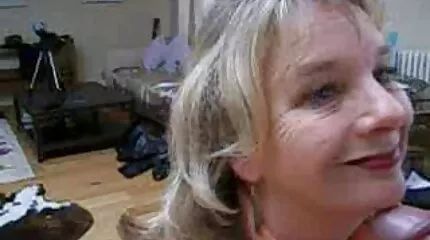 Rondborstige slet geneukt in kut door echtgenoot in seks films gratis kijken voorzijde van zijn vrouw